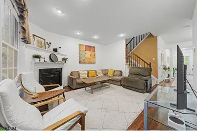 214 Levinberg Ln #214, Wayne Twp., NJ 07470 - Photo 6