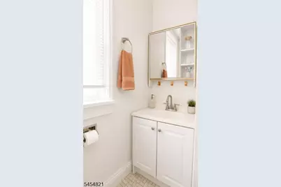 32 New St, Belleville, NJ 07109 - Photo 8