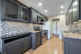 21 D Foxwood Dr, Morris Plains, NJ 07950 - Photo 12