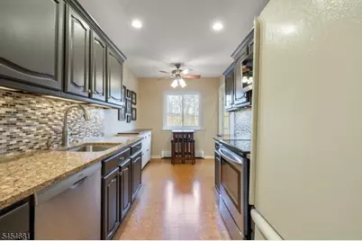 21D Foxwood Dr, Morris Plains, NJ 07950 - Photo 10