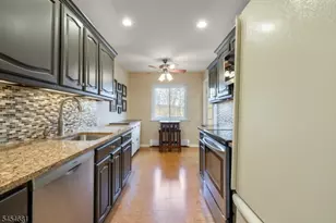 21 D Foxwood Dr, Morris Plains, NJ 07950 - Photo 10