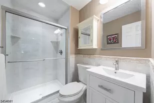 21 D Foxwood Dr, Morris Plains, NJ 07950 - Photo 20
