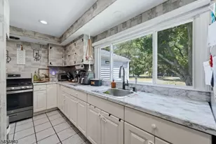 728 Mill Ln, Hillsborough Township, NJ 08844 - Photo 10