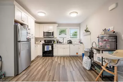 52 Thomas St, Bloomfield, NJ 07003 - Photo 12