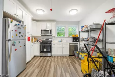 52 Thomas St, Bloomfield, NJ 07003 - Photo 2