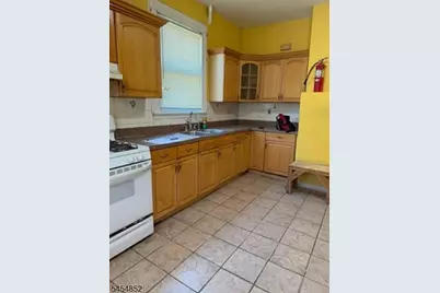 23 Washington Ter, East Orange, NJ 07017 - Photo 14