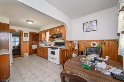 862 Gibbons Ct, Elizabeth, NJ 07202 - Photo 14