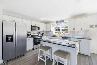 314 Greenwich St, Greenwich Township, NJ 08886 - Photo 10