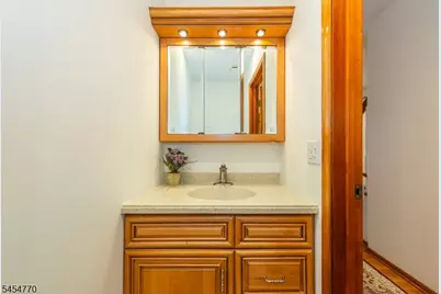 10 Earhart Dr, Roxbury Township, NJ 07876 - Photo 32