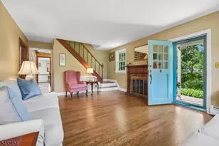 150 West End Pl, Cranford Township, NJ 07016 - Photo 2
