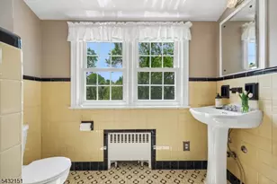 150 West End Pl, Cranford Township, NJ 07016 - Photo 18