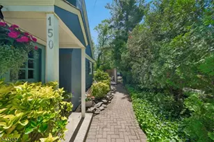 150 West End Pl, Cranford Township, NJ 07016 - Photo 24