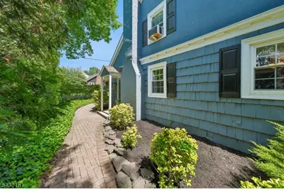 150 W End Pl, Cranford Township, NJ 07016 - Photo 22