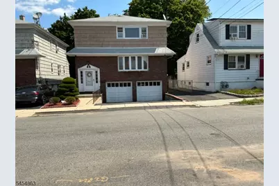 545 Freeman St, Lyndhurst Township, NJ 07071 - Photo 1