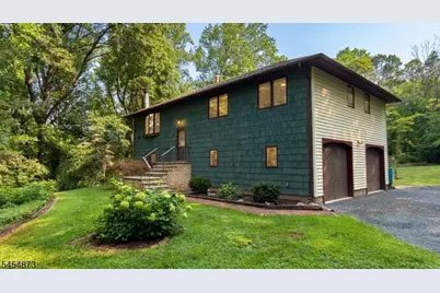 32 Gravel Hill Rd, Union Township, NJ 08802 - Photo 1