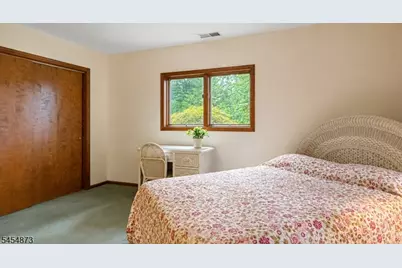 32 Gravel Hill Rd, Union Township, NJ 08802 - Photo 30