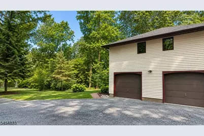 32 Gravel Hill Rd, Union Township, NJ 08802 - Photo 2