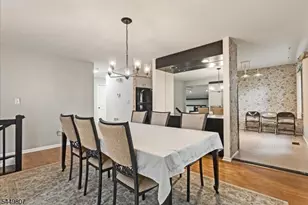 108 Saratoga Square, Wayne Twp., NJ 07470 - Photo 6