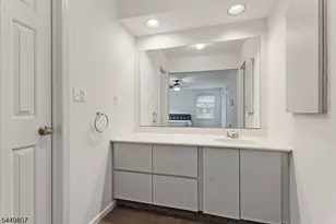 108 Saratoga Square, Wayne Twp., NJ 07470 - Photo 12