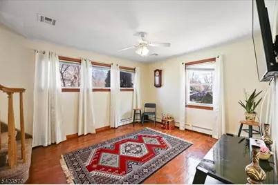 439 Fairview Ave, Woodbridge Township, NJ 07067 - Photo 10