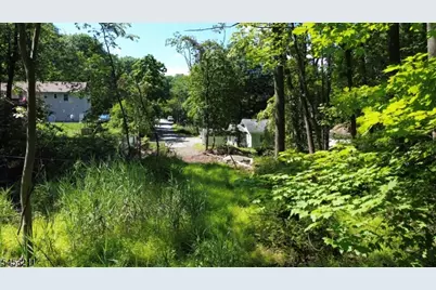 66 Iroquois Ave, Roxbury Township, NJ 07850 - Photo 14