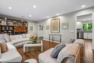 18 Holly Dr, Roxbury Township, NJ 07876 - Photo 10
