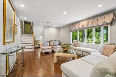 18 Holly Dr, Roxbury Township, NJ 07876 - Photo 8