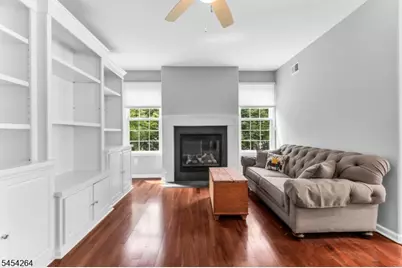 29 Constitution Way, Franklin Township, NJ 08873 - Photo 14