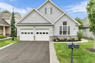 29 Constitution Way, Franklin Township, NJ 08873 - Photo 1