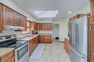 6 Featherbed Ln, Raritan Township, NJ 08822 - Photo 6