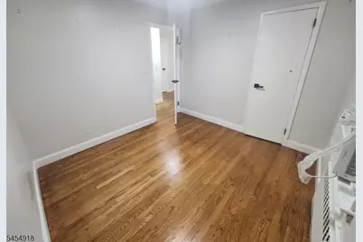 76 Campbell Ave, Clifton, NJ 07013 - Photo 8