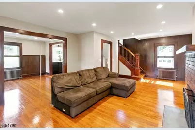 25 Rosedale Ave, Morris Plains, NJ 07950 - Photo 10