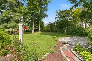 25 Rosedale Ave, Morris Plains, NJ 07950 - Photo 28