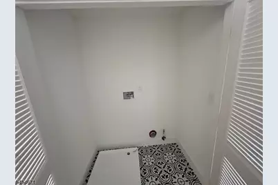 25 Brookside Ave #2, Irvington, NJ 07111 - Photo 2