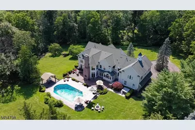 7 Martin Ln, Mendham Township, NJ 07960 - Photo 4