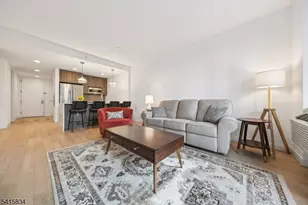 160 1st St Unit, Jersey City, NJ 07302 - Photo 4