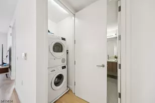 160 1st St Unit, Jersey City, NJ 07302 - Photo 8