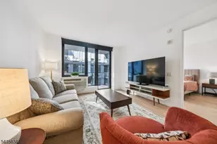 160 1st St Unit, Jersey City, NJ 07302 - Photo 2