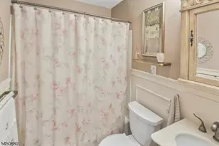 110 Marne Rd, Hopatcong, NJ 07843 - Photo 12