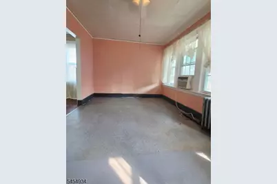 23 Maple Pl, Irvington, NJ 07111 - Photo 10