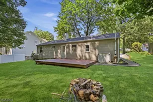 51 Memory Ln, Denville, NJ 07834 - Photo 24