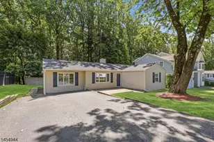 51 Memory Ln, Denville, NJ 07834 - Photo 2