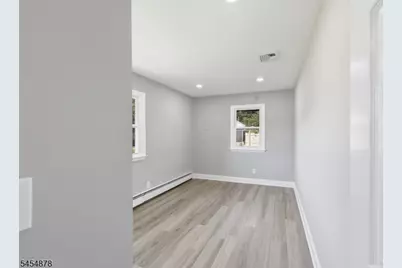 41 Baker St, Mine Hill, NJ 07803 - Photo 6