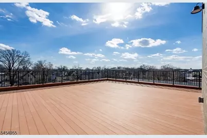 310 W Jersey St #501, Elizabeth, NJ 07202 - Photo 10
