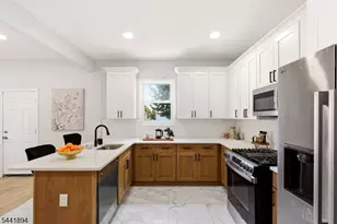 44 Fabyan Pl, Newark, NJ 07108 - Photo 18