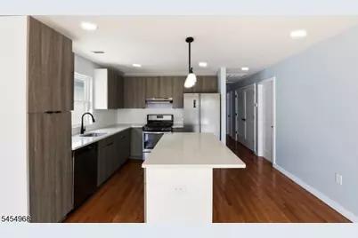 741 Seaport Dr, Elizabeth, NJ 07201 - Photo 12