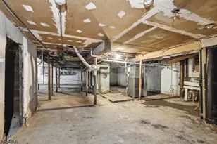 37 Hanford St, Newark, NJ 07114 - Photo 24