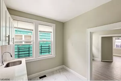 37 Hanford St, Newark, NJ 07114 - Photo 14