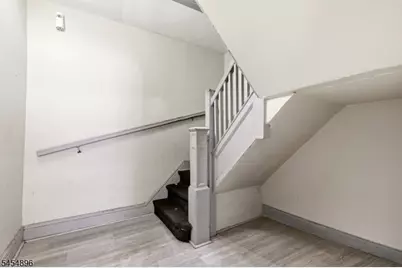 37 Hanford St, Newark, NJ 07114 - Photo 6