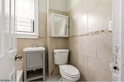 37 Hanford St, Newark, NJ 07114 - Photo 18